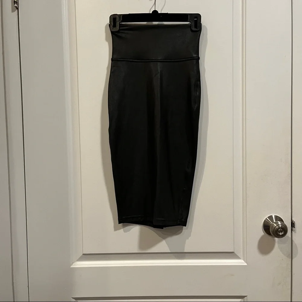 Spanx Faux Leather Pencil Skirt - Picture 4 of 6